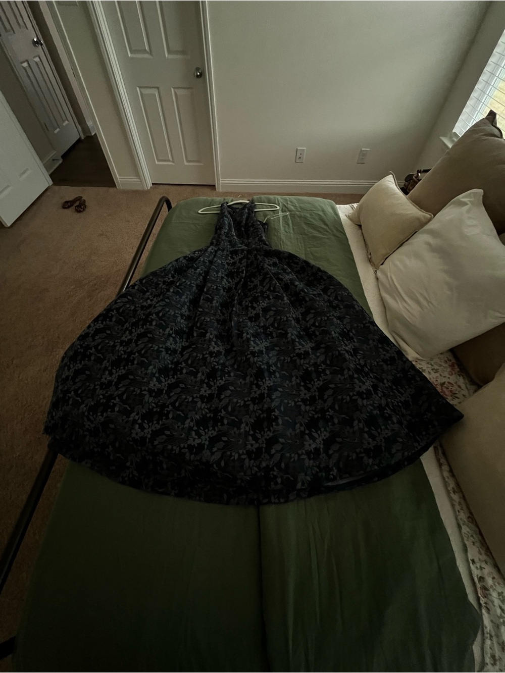 Black Floral Evening Dress - Classic Full Skirt